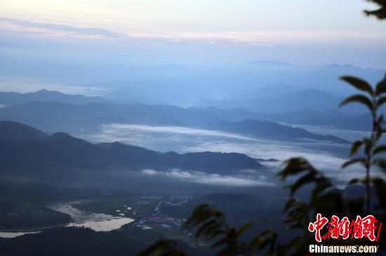 閩北“云端”古村落：覽山觀云看日出