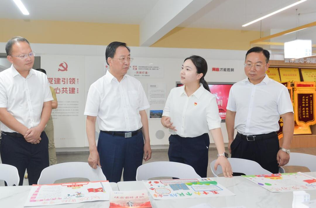 譚勇下沉督導(dǎo)白馬街道、雷鋒街道經(jīng)濟社會運行工作