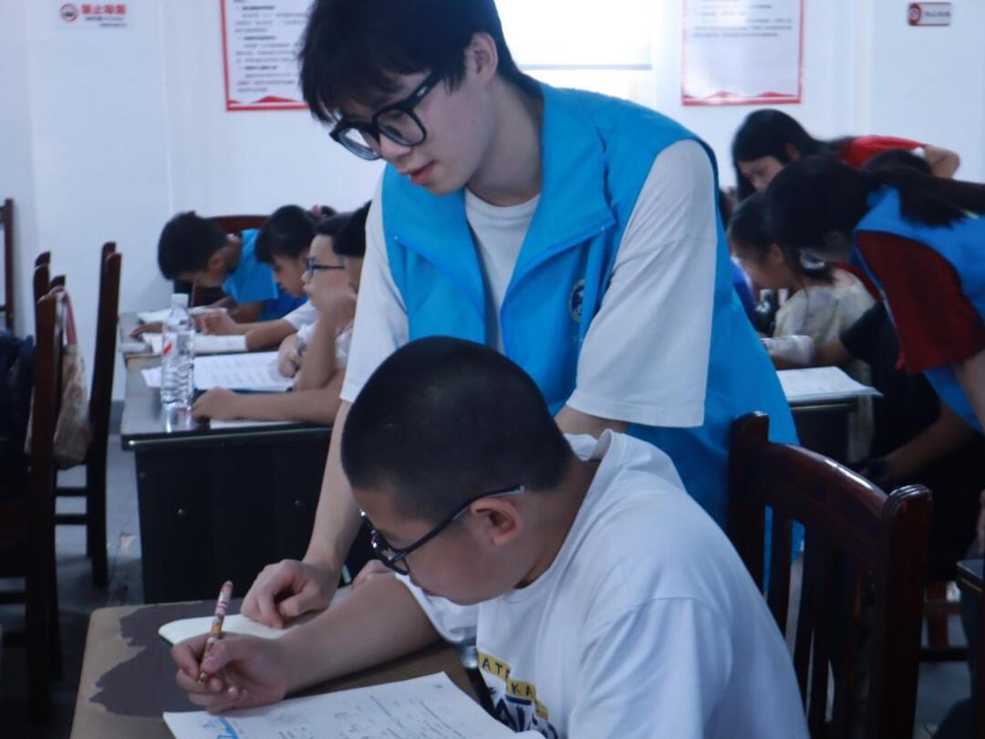 墨香潤童心，星辰啟新程
