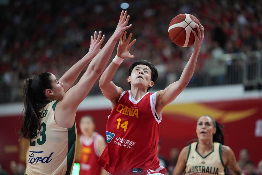 The Chinese women's basketball team defeated the Australian team 73-69!