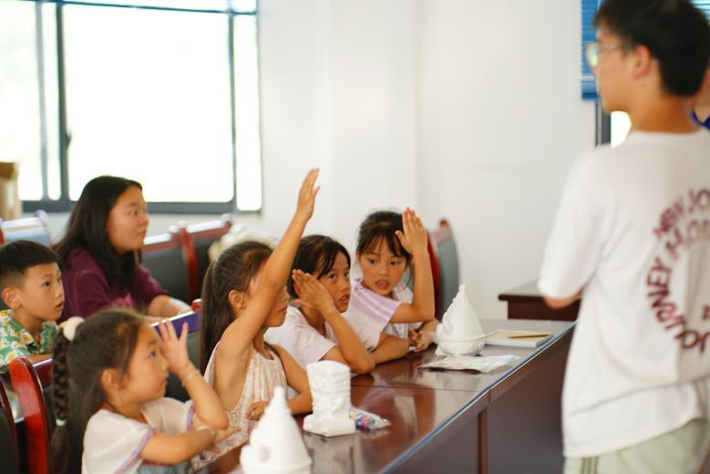 “音樂+實(shí)驗(yàn)”點(diǎn)亮節(jié)水課堂！長(zhǎng)理學(xué)子為留守兒童定制“護(hù)水三重奏”