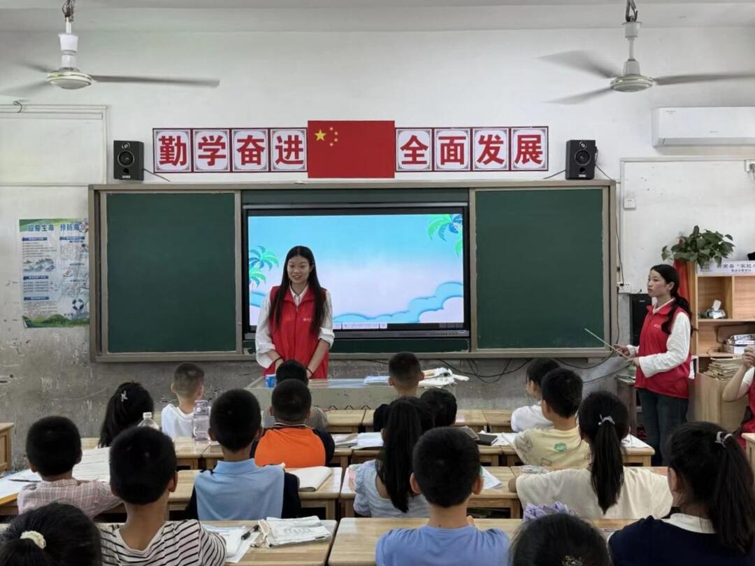 暑期安全課堂進(jìn)鄉(xiāng)村 南華“安全講師”護(hù)苗成長