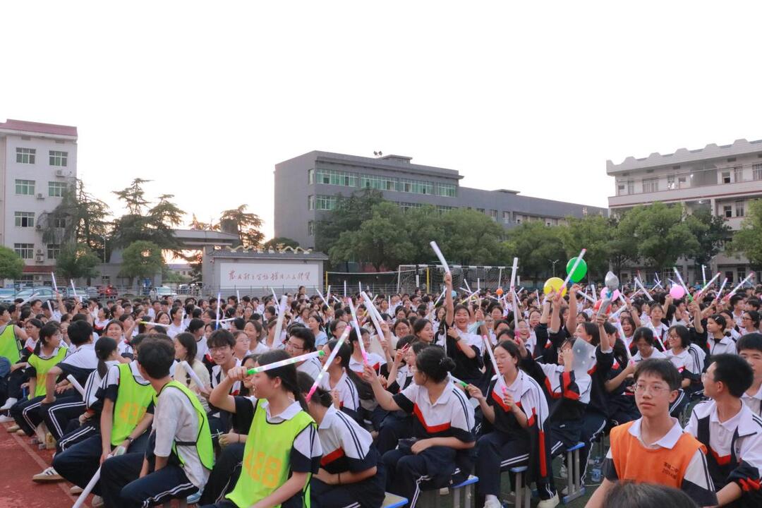 聲如夏花，樂動(dòng)年華——茶陵二中舉辦2025年度校園歌手大賽