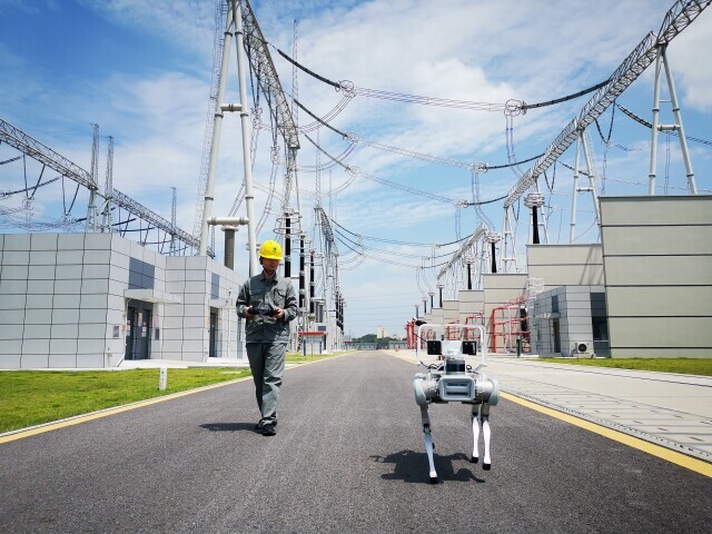 無人機(jī)、機(jī)器狗齊上陣！科技護(hù)航特高壓入湘