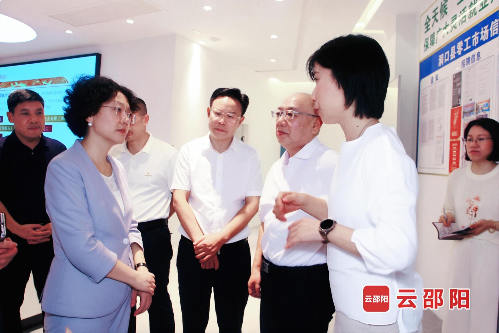 深刻把握“以人為本”要義 穩(wěn)步推進(jìn)新型城鎮(zhèn)化建設(shè)