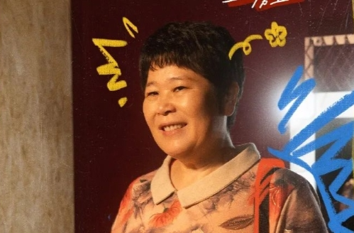 “女人離婚丟人”？50歲房主任脫口秀火了，網(wǎng)友：10分鐘很短，但是她30年的痛苦