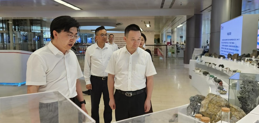何朝暉赴北京拜訪中央和國家有關(guān)部門并開展招商引資工作