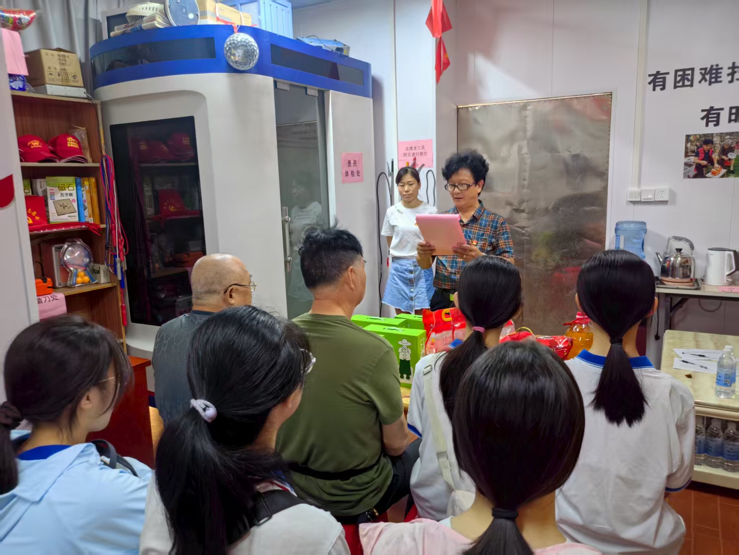 傳承紅色基因，踐行時代擔當 寶塔山社區(qū)學子以行動續(xù)寫雷鋒故事