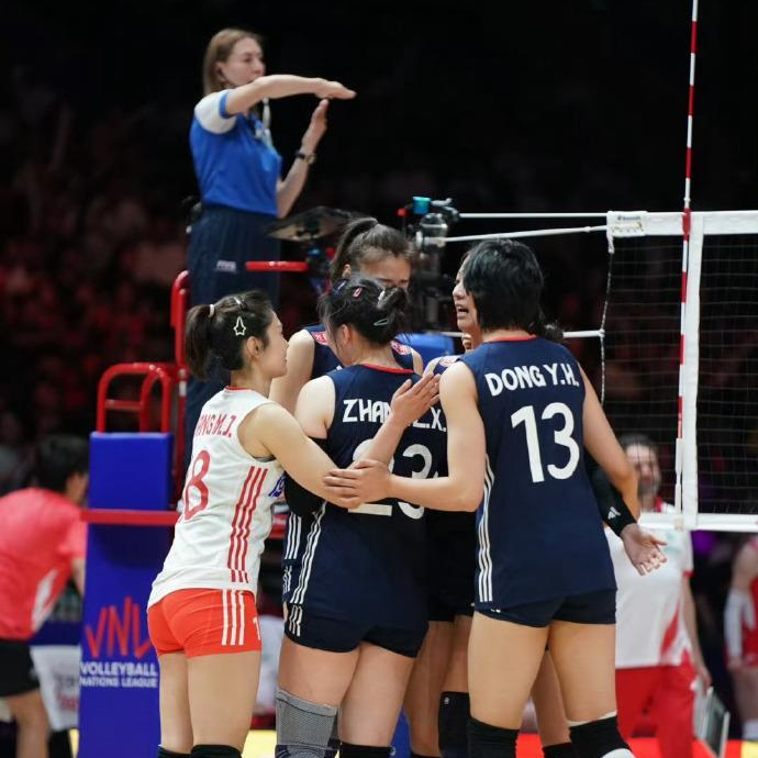四战全胜！中国女排逆转战胜美国女排 阿灵顿站完美收官