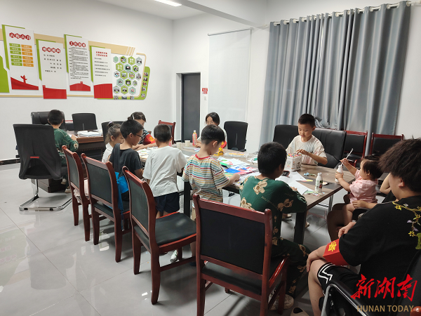 長(zhǎng)嶺街道望城村：用活農(nóng)家書(shū)屋打造成長(zhǎng)驛站