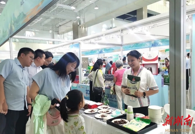央企消費(fèi)幫扶聚力 通道好物燃爆“出圈”