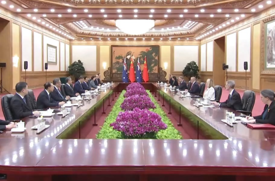 习近平：坚持平等相待、求同存异、互利合作符合中澳两国和两国人民根本利益