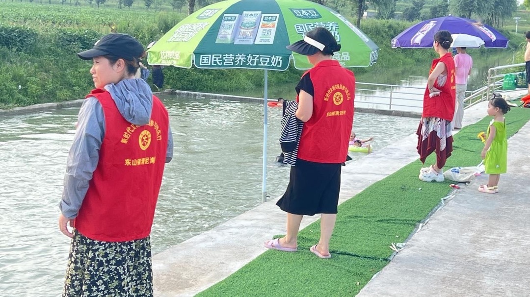 華容縣東山鎮(zhèn)：“愛心媽媽+知心姐姐”暑期愛心幫扶志愿活動——“志愿者熱心、家長放心、孩子開心”