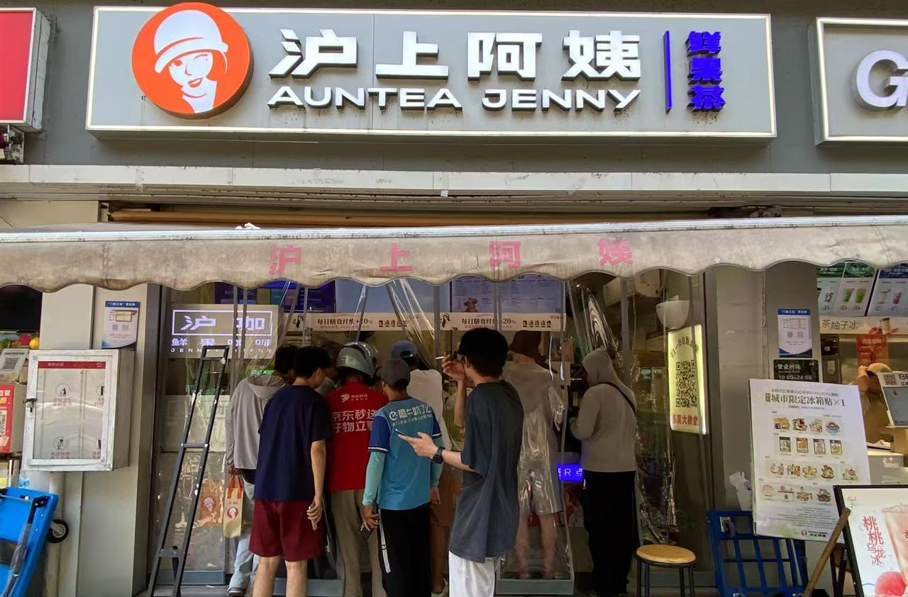 被约谈后首个周末，外卖平台补贴仍在继续，只是力度没上周猛了