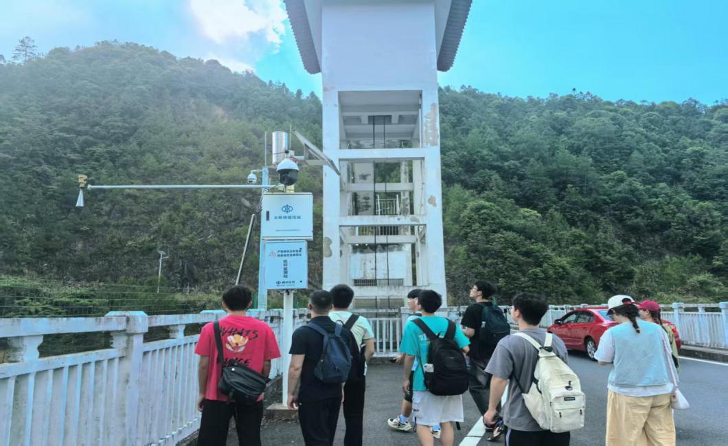 長理水利特崗生走進(jìn)桂東水庫開展社會實(shí)踐