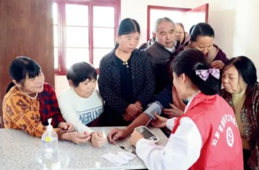 推行“三助”养老 绘就银龄幸福图
