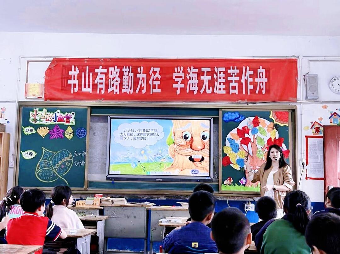 羅圓圓：鄉(xiāng)野間的“美育播種人”