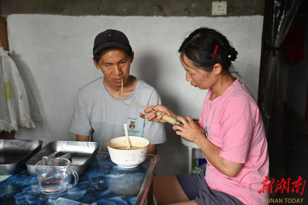愛的奇跡：38歲農(nóng)婦五年堅守喚醒“沉睡”丈夫
