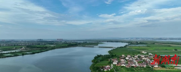 讓社會(huì)主義核心價(jià)值觀在田野扎根！濠河“夜話”點(diǎn)亮鄉(xiāng)村振興路