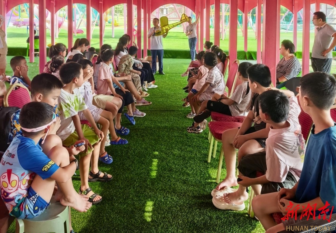 長(zhǎng)沙大澤湖街道東馬社區(qū)：航?？破者M(jìn)社區(qū) 少年逐夢(mèng)啟新程