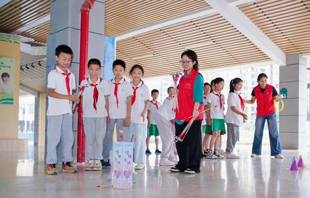“青藍(lán)學(xué)園”織密未成年人心理關(guān)愛(ài)網(wǎng)