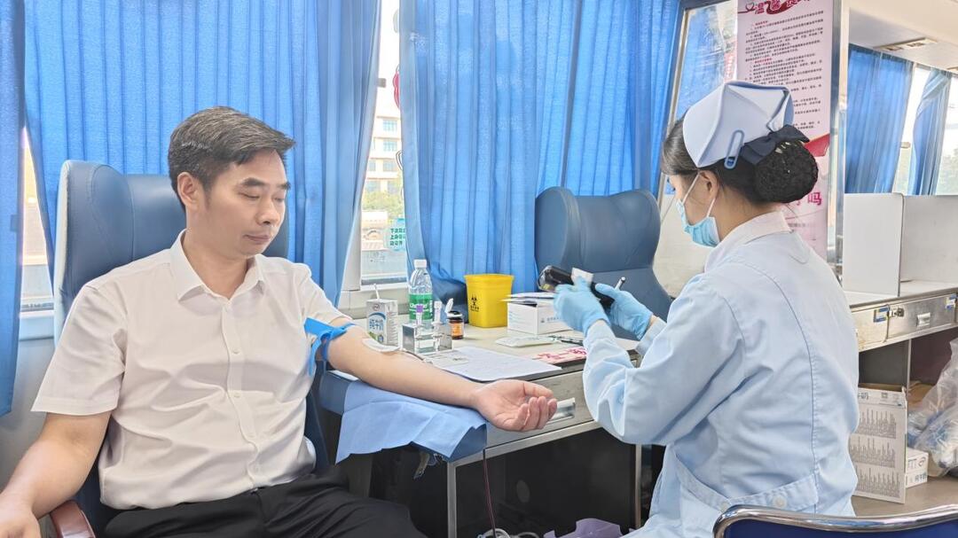 邵東市火廠坪鎮(zhèn)：無償獻血遞溫情，挽袖守護“生命紅”