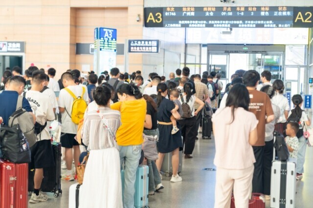客流量增长120%！长沙南站的旅客更愿意去这里避暑