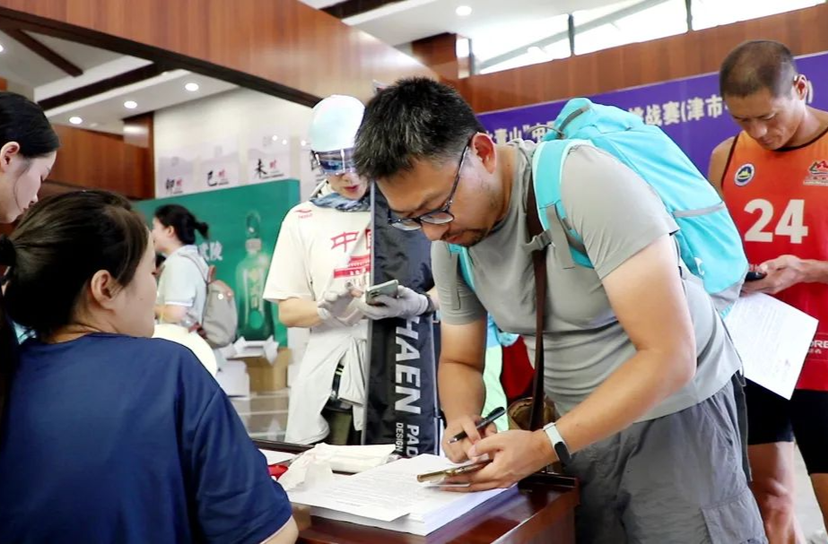 跟着桨板赛游津市⑥｜在毛里湖“浪”一把！372名选手已就位～