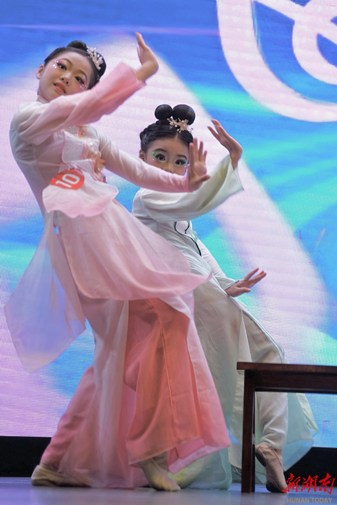 临武县：青少年儿童才艺大赛精彩纷呈