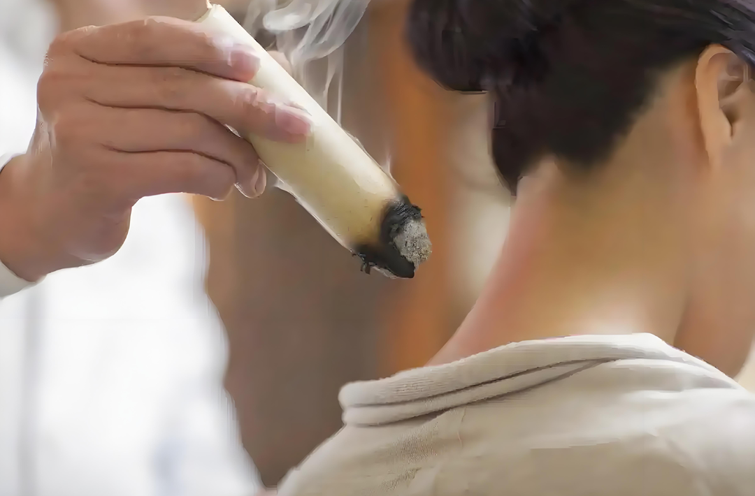 三伏天艾灸正当时！这些人群效果尤佳