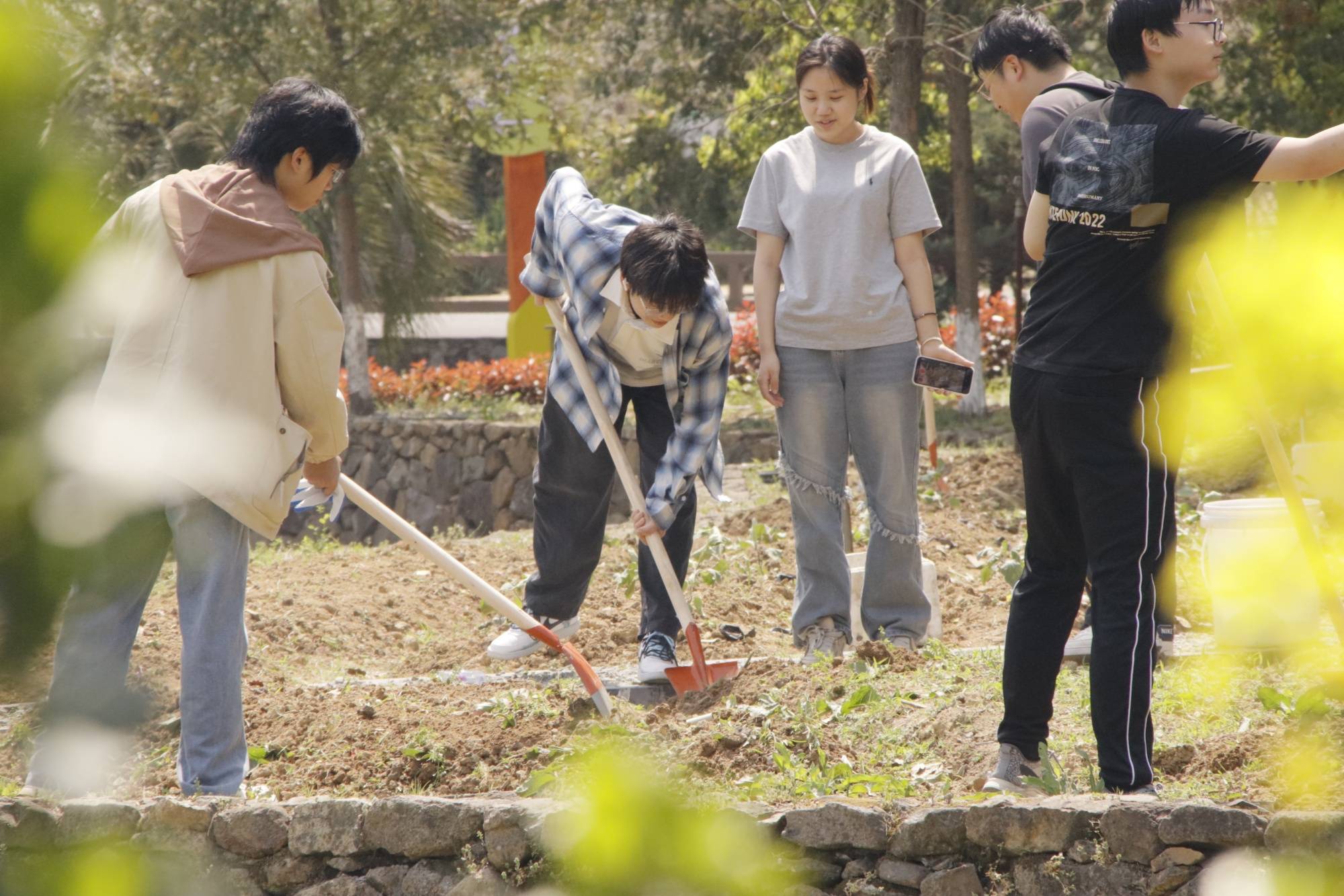 理論·學(xué)習(xí)丨多方發(fā)力，為大學(xué)生與鄉(xiāng)村的“雙向奔赴”鋪路架橋