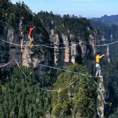 Elite Slackliners to Vie in High-altitude Challenge in Central China
