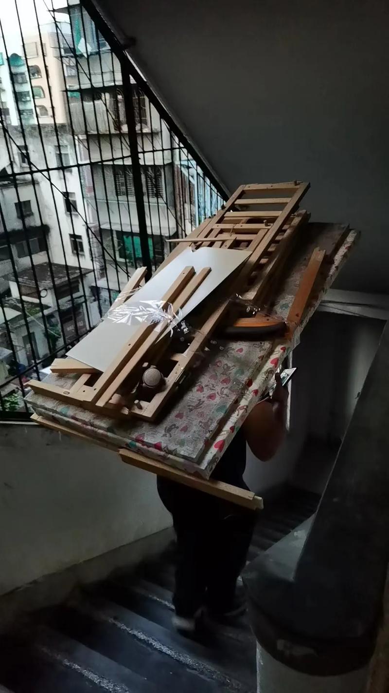青年說丨“代扔費”堪比新品價：大件家具處理難題何解？