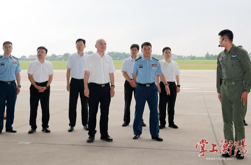 劉越高：大力弘揚魚水情深擁政愛民的優(yōu)良傳統(tǒng)，不斷鞏固和發(fā)展軍政軍民團結大好局面