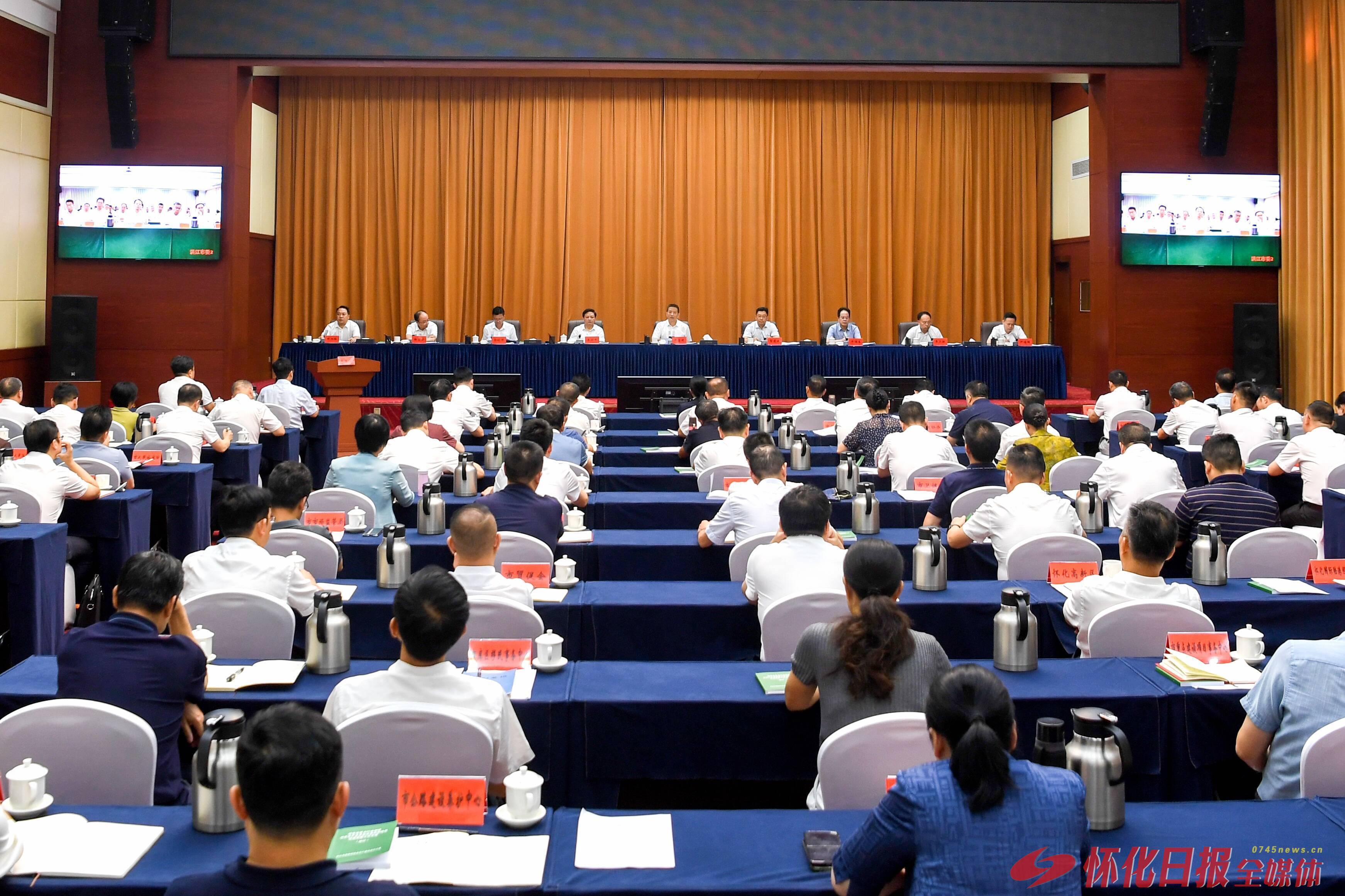 許忠建：切實(shí)守牢安全生產(chǎn)底線防線 全力保障群眾生命財(cái)產(chǎn)安全