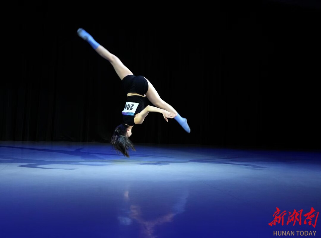 五国舞蹈大师联袂指导 35名少年舞者浏阳绽放艺术光彩