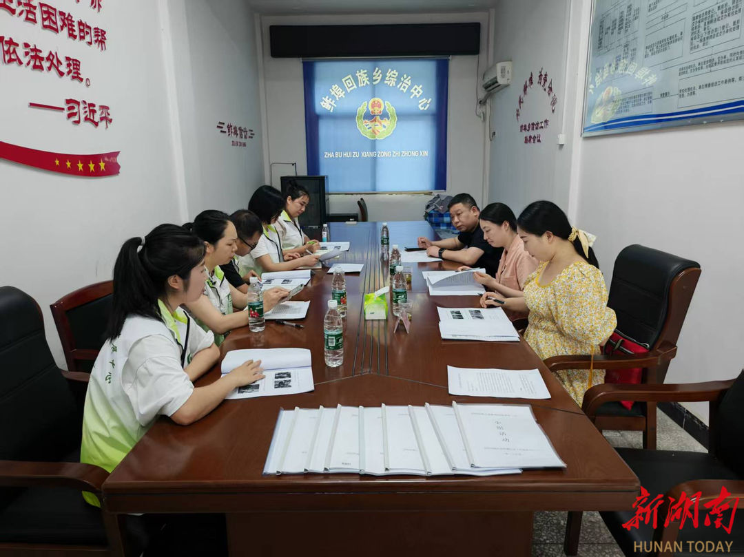 益阳民政社工总站：双轨联动淬品牌 精准服务暖桑榆