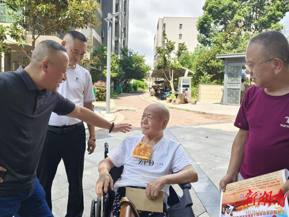 浏阳洞阳镇：“八一”慰问暖人心 红色基因代代传