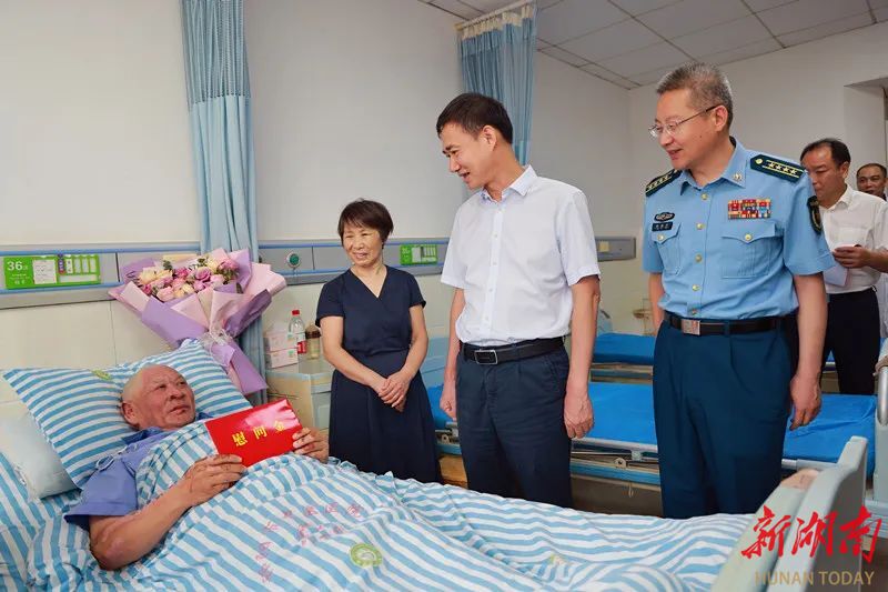 朱洪武走訪慰問駐永部隊、退役軍人