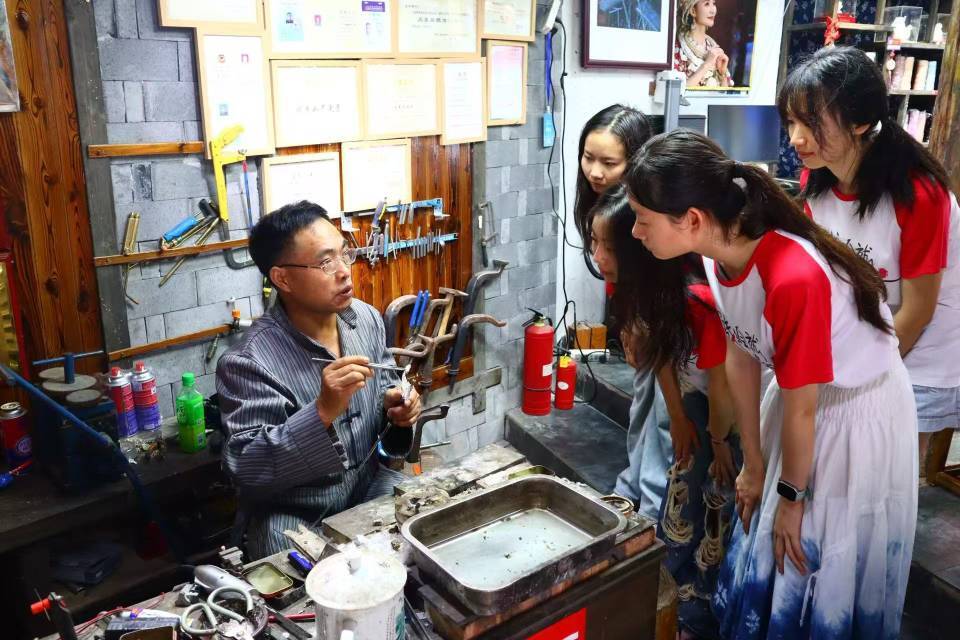北科学子助力湘西非遗保护与传承
