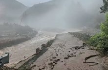 強(qiáng)降雨導(dǎo)致河北興隆“北京山谷”項(xiàng)目3人遇難4人失聯(lián)