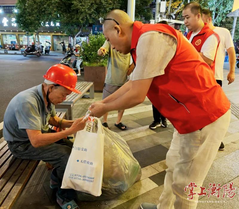 衡阳市扎实推进“夏季送清凉”专项救助行动