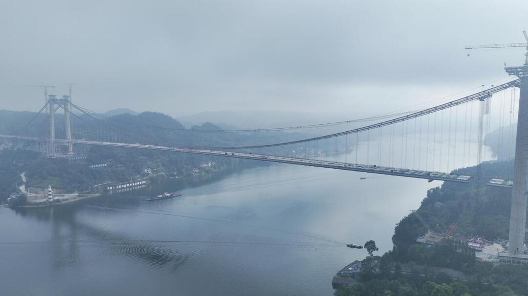 钢骨跨碧波，天堑变通途 洞庭溪沅水特大桥主桥顺利合龙