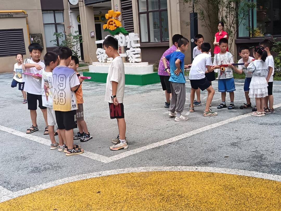 郴州市阳光苑社区：“专业社工+志愿服务”破解暑期“带娃难”