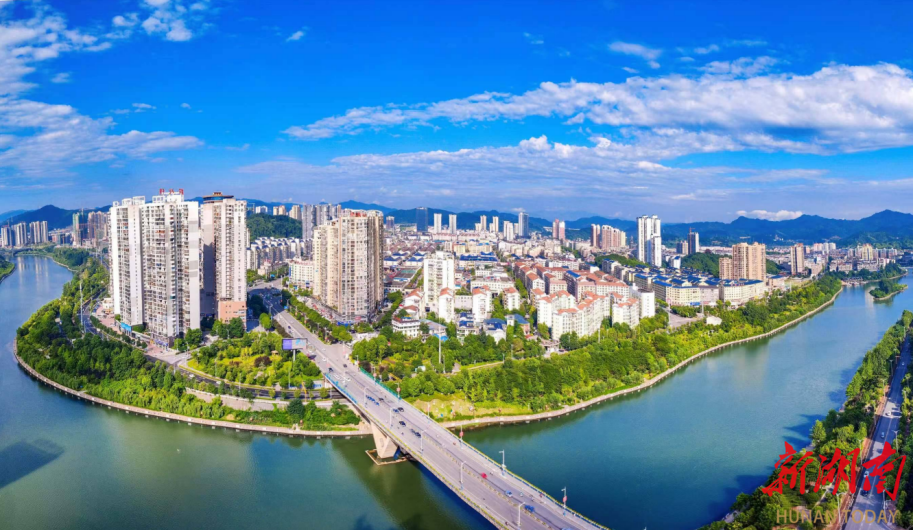 福地?fù)u籃 一生情緣 
