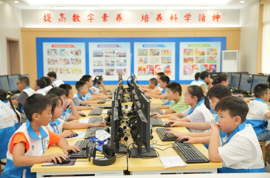 少年“最強(qiáng)大腦”競(jìng)技編程賽場(chǎng) 第七屆ICode決賽長(zhǎng)沙賽區(qū)展科創(chuàng)鋒芒