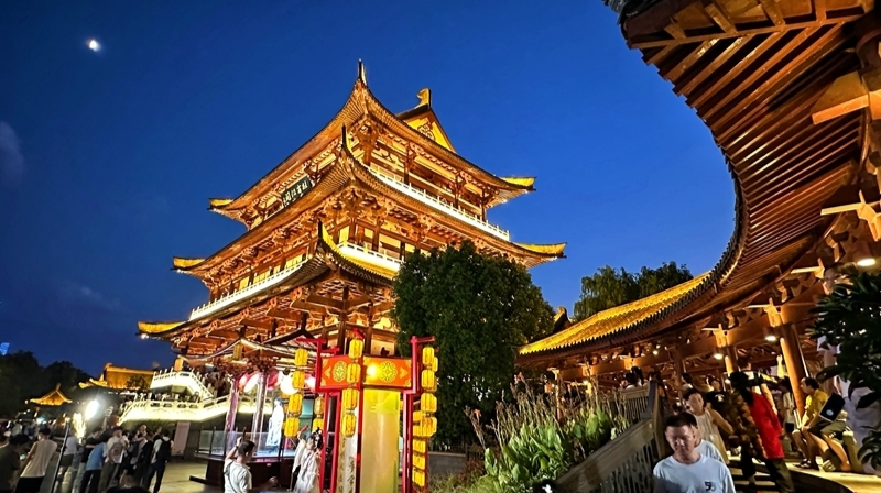 夜游杜甫江阁
