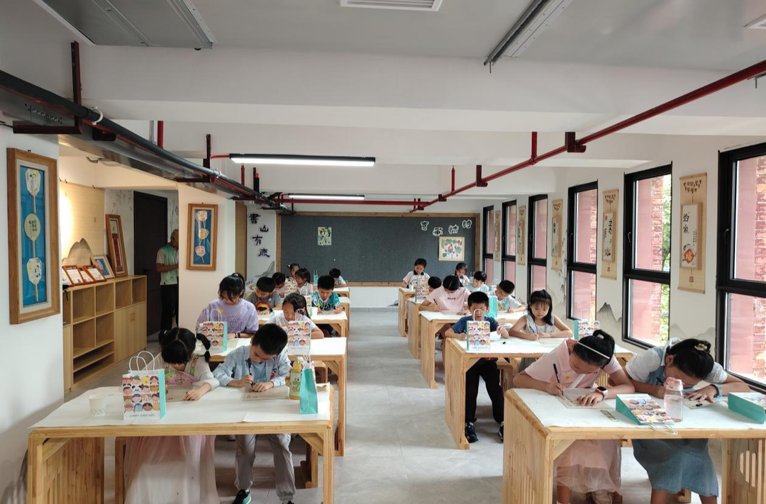 浸润优良家风 厚植家国情怀——湖南省直工会“湘直惠+文化”历史文化专场开课