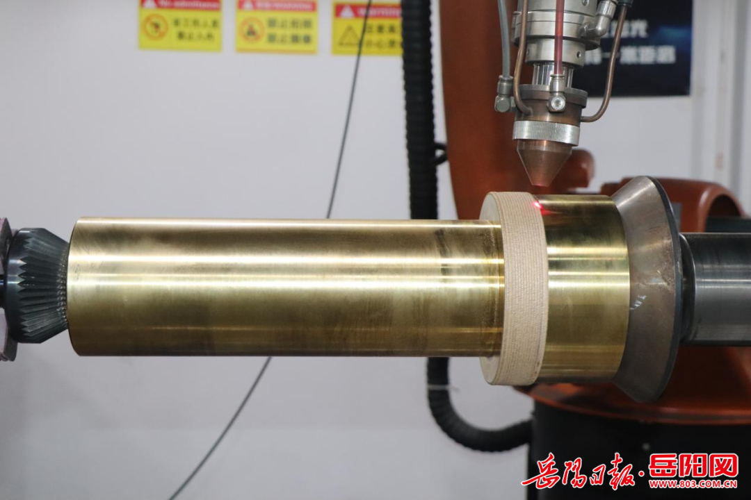 岳企焕新记｜从M²＜ 1.5到全球舞台，大科激光如何用技术硬核突围？