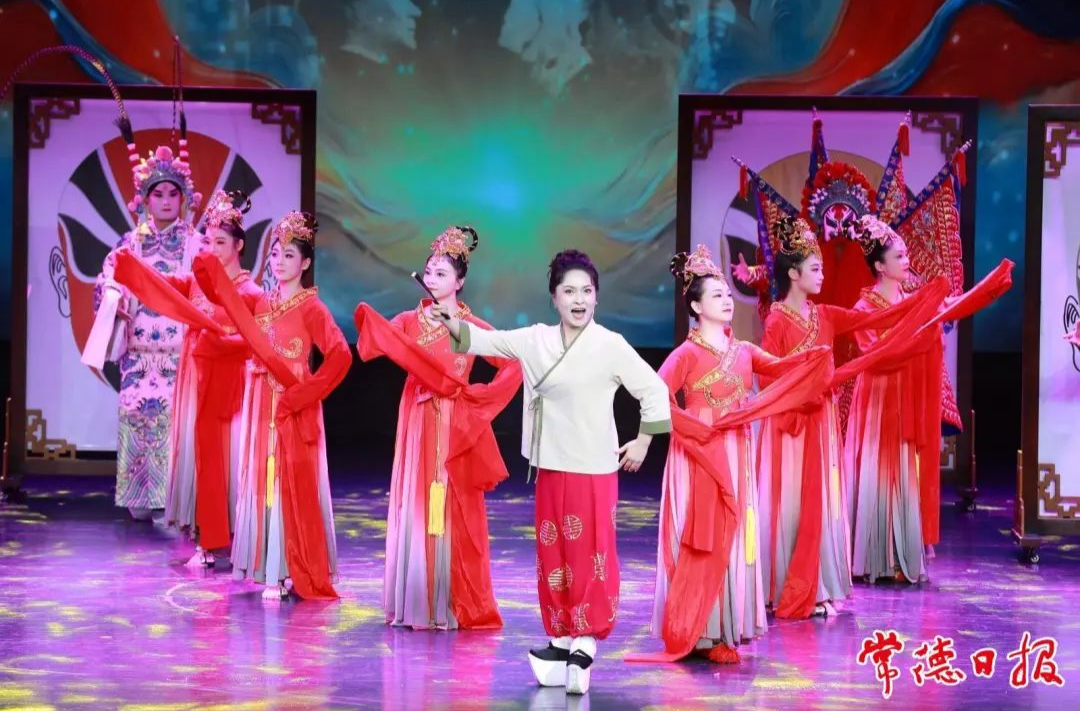 漢韻楚風(fēng)唱瀟湘 六百年戲譜新章——戲歌《漢韻》簡(jiǎn)評(píng)